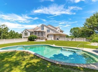 8 Schooner Rdg, Gloucester, MA 01930