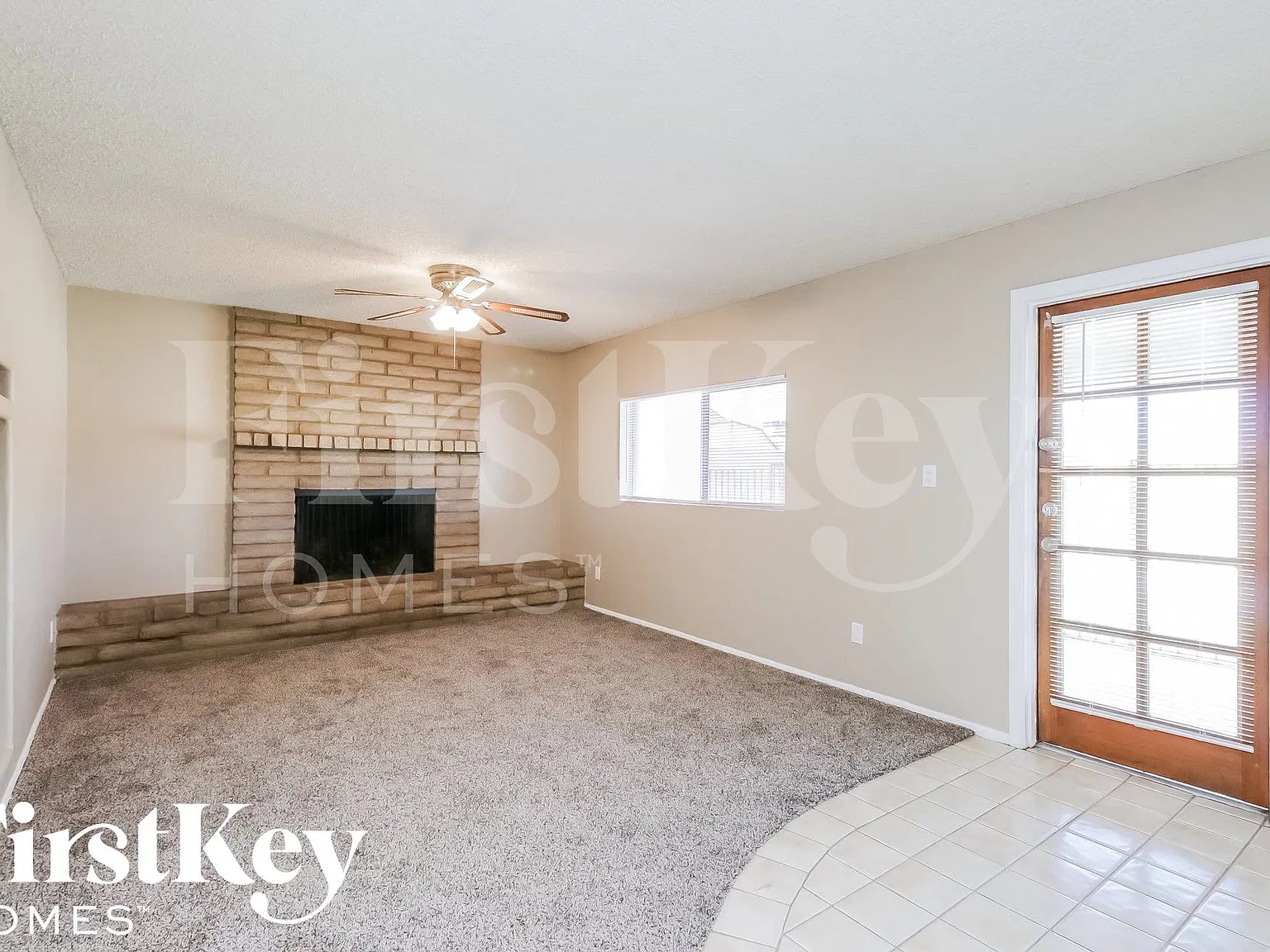 4 bed, 2.0 bath, 1978 sqft, $3,130 — Photo 2