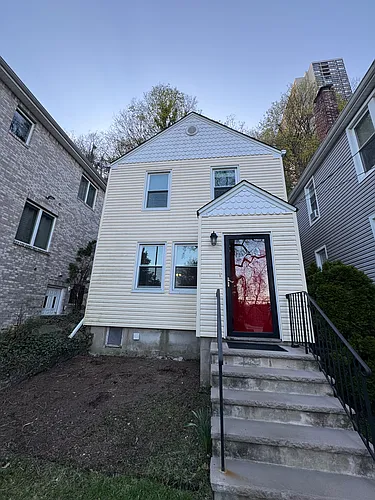 698 Undercliff Ave Photo 1