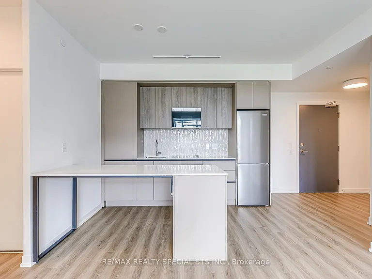2485 Eglinton Ave W #1018 — Photo 11