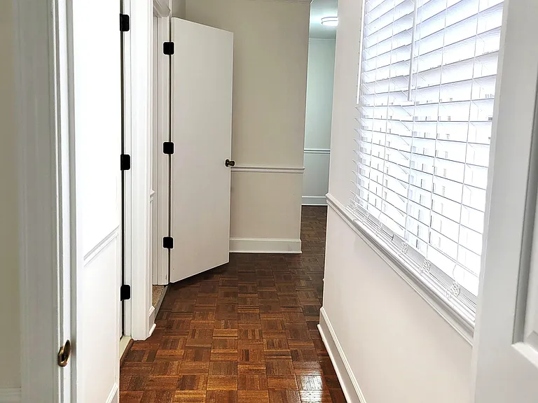 102 Wimbledon Dr — Photo 42