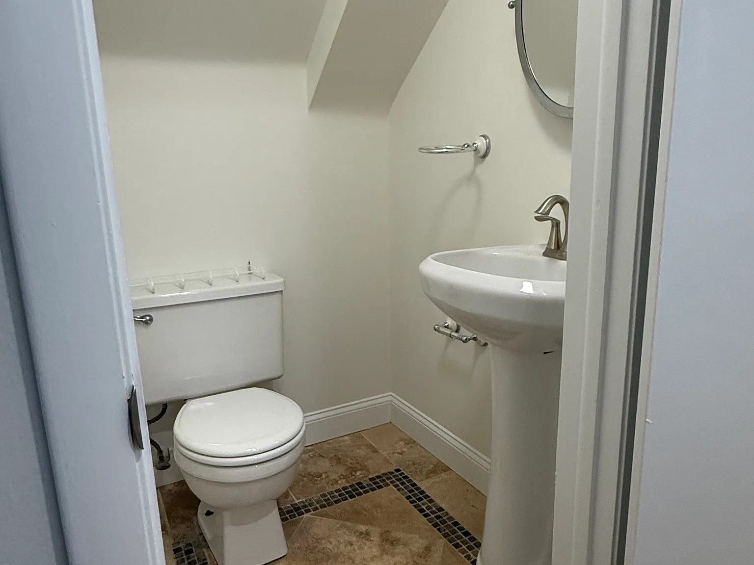 1 bed, 1.5 bath, 830 sqft, $1,500 — Photo 4