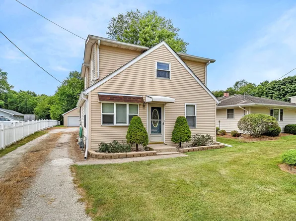 365 E Southmor Rd, Morris, IL 60450