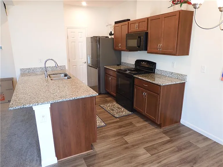 4208 Aine Dr — Photo 8