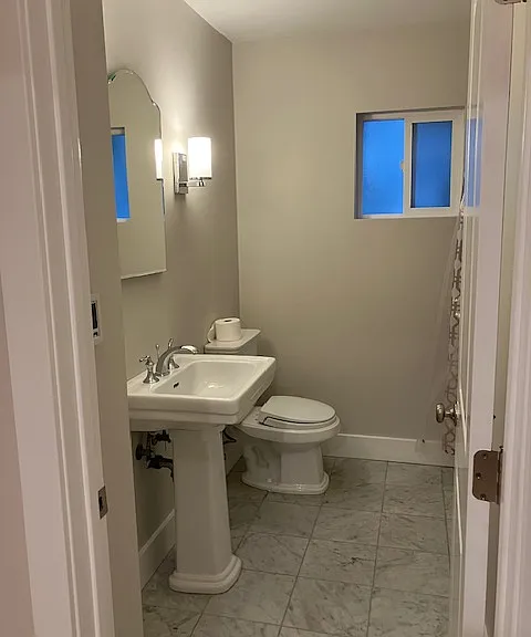 1070 Pine St — Photo 9