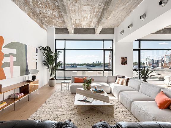 2nd image of 160 Imlay St #4C2