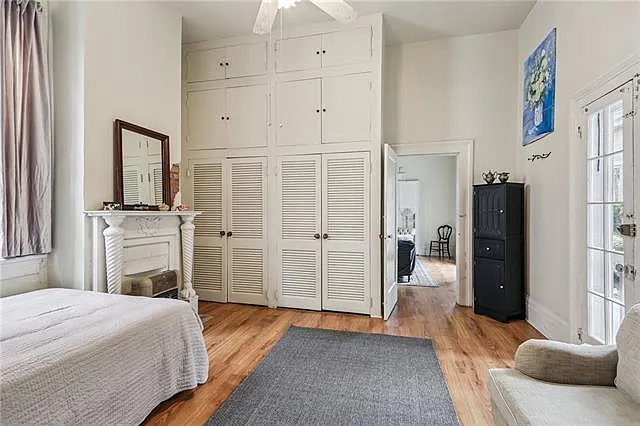 1122 Dauphine St — Photo 9