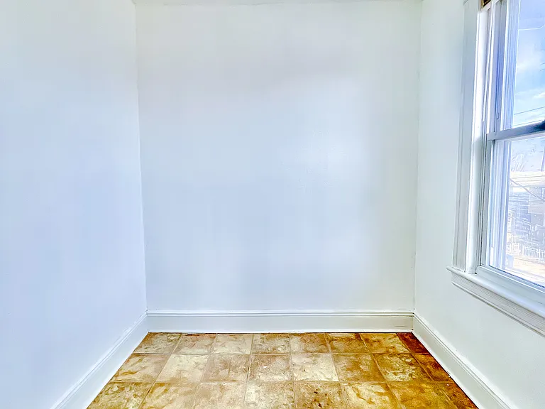 331 Princeton Ave #2 — Photo 6