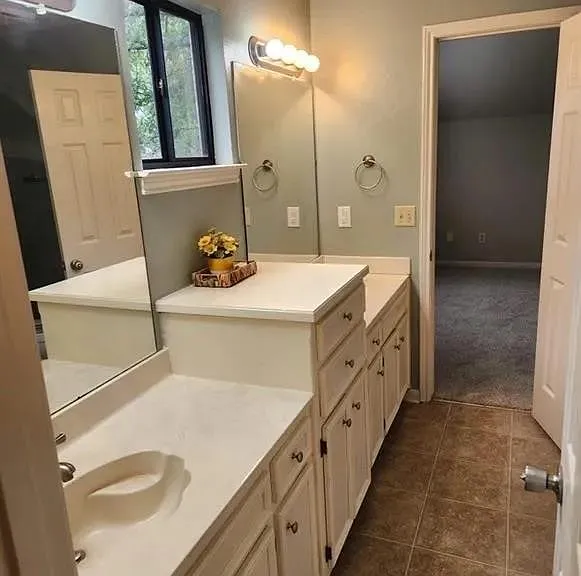 305 Forest Dr — Photo 7