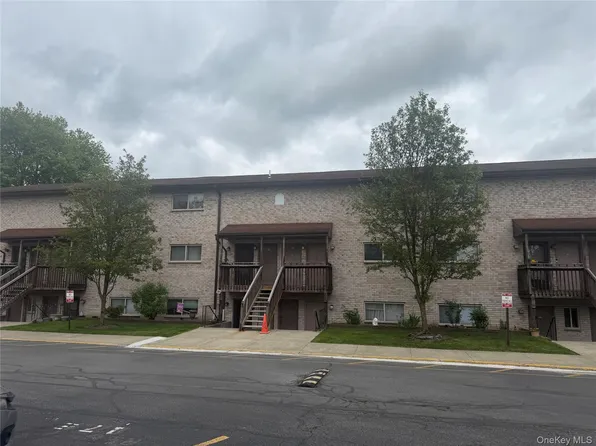 26 Cooper Road #312, Poughkeepsie, NY 12603