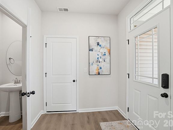 3rd image of 5204 Wyes Oak Ln
