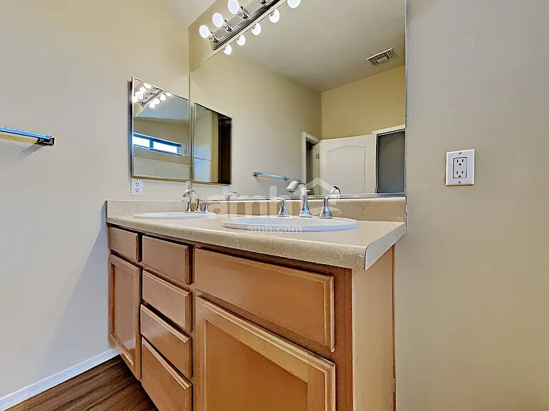 4133 E Lushfield Dr — Photo 11