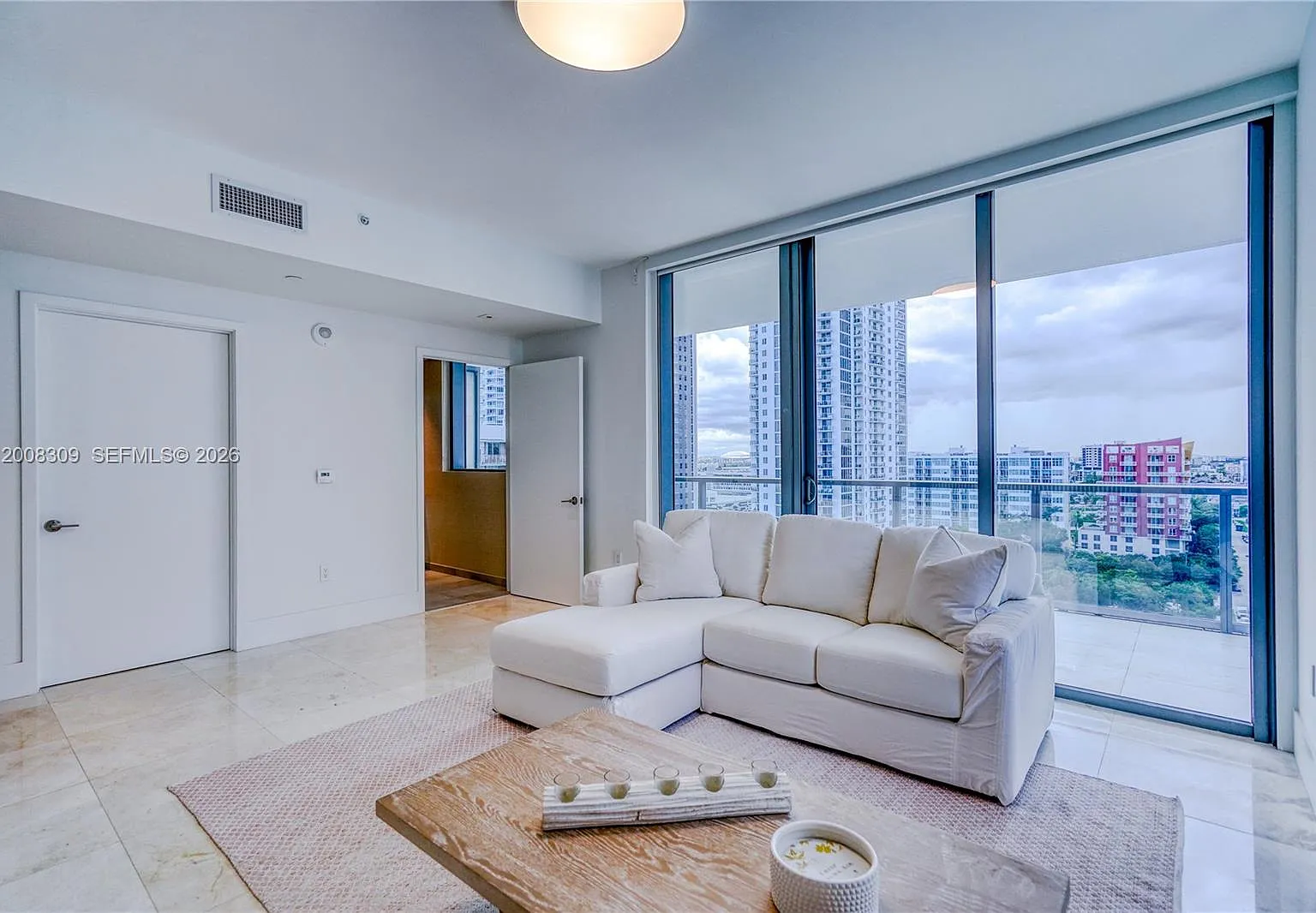 4 bed, 2322 sqft, $21,000 — Photo 4