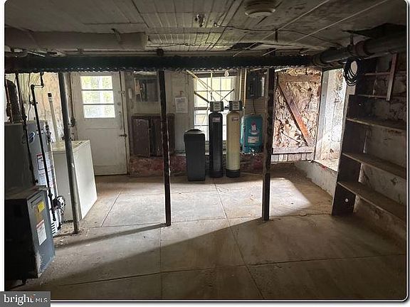 3rd image of 3017 S Pike Ave