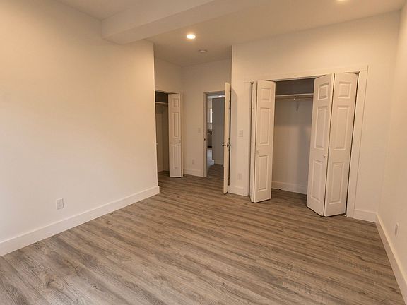4th image of 611 Railroad Ave #2