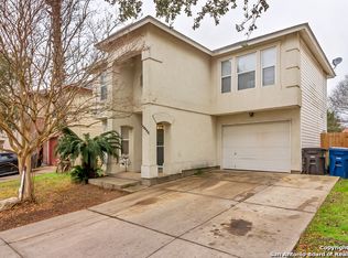 10111 Amber Flora Dr, San Antonio, TX 78251