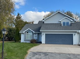 2422 N Cloudview Dr, Appleton, WI 54914