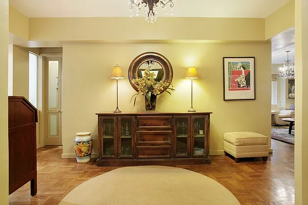 Sold by Corcoran | media 32