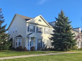1720 Countryside Dr, Shakopee, MN 55379
