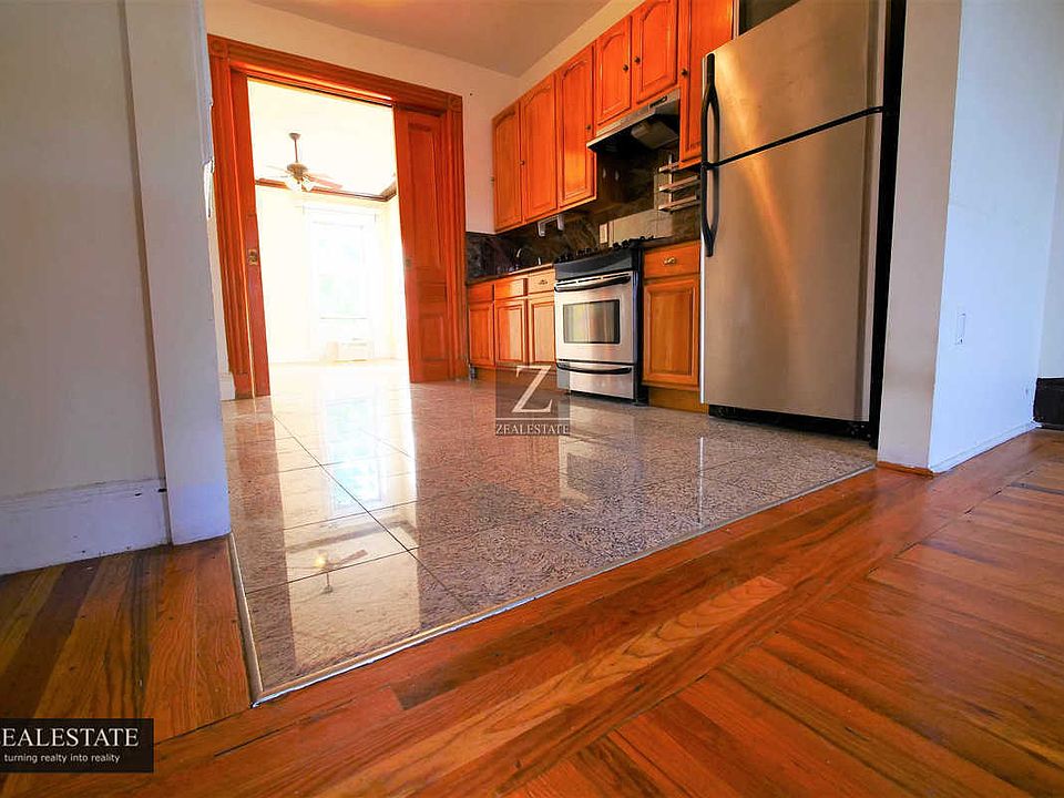 1st image of 611 Vanderbilt Ave APT 2