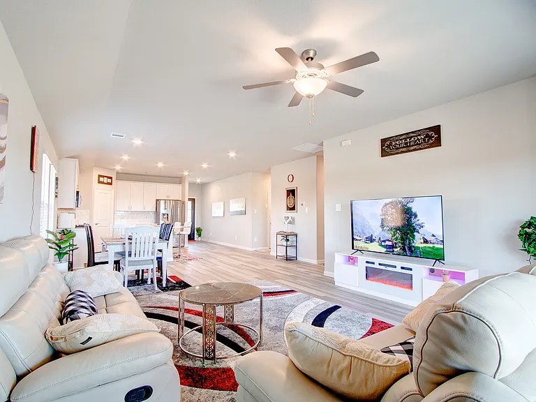727 Williams Way — Photo 7
