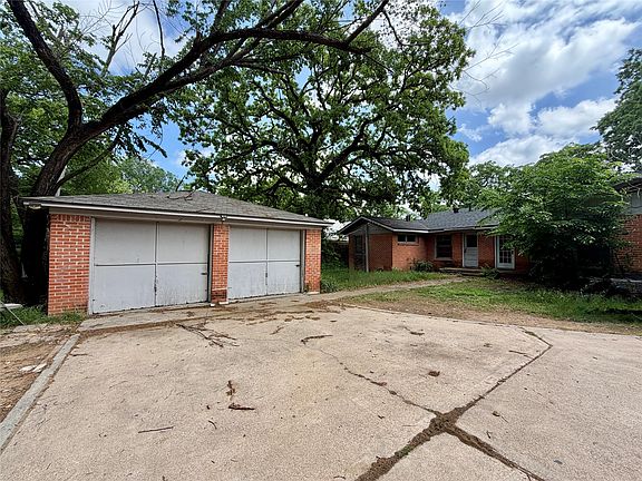 2nd image of 3717 Springdale Rd