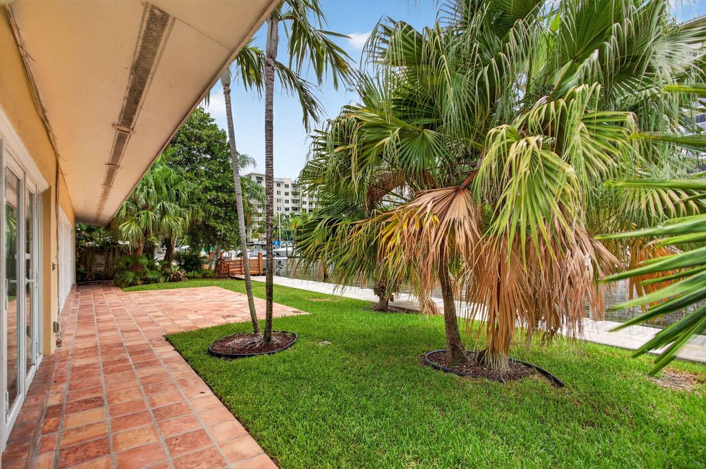 1390 E Terra Mar Drive, photo 9