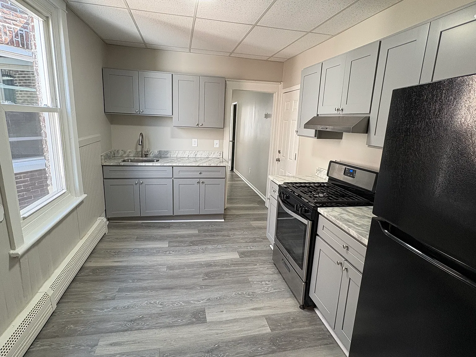 1 bed, 650 sqft, $1,295 — Photo 4