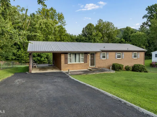 707 Hill Top Dr, Johnson City, TN 37604