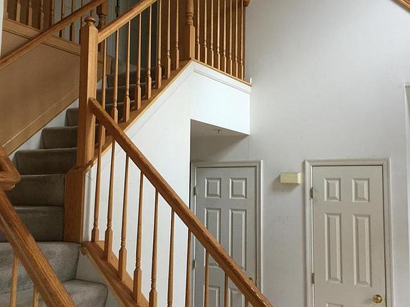 4th image of 5205 Melwood Park Ave