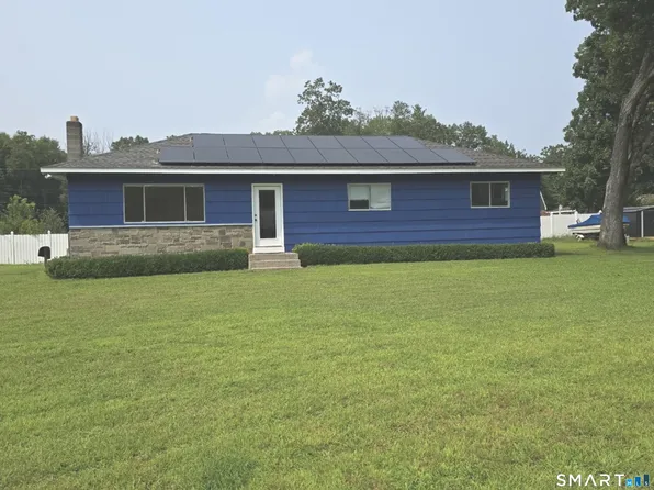 4 Shady Rest Blvd, Sandy Hook, CT 06482