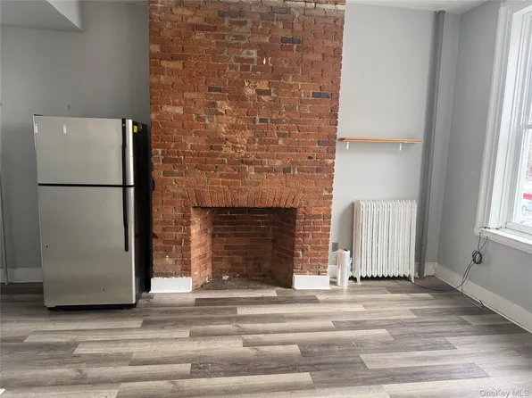 48 Cannon St APT 5, Poughkeepsie, NY 12601