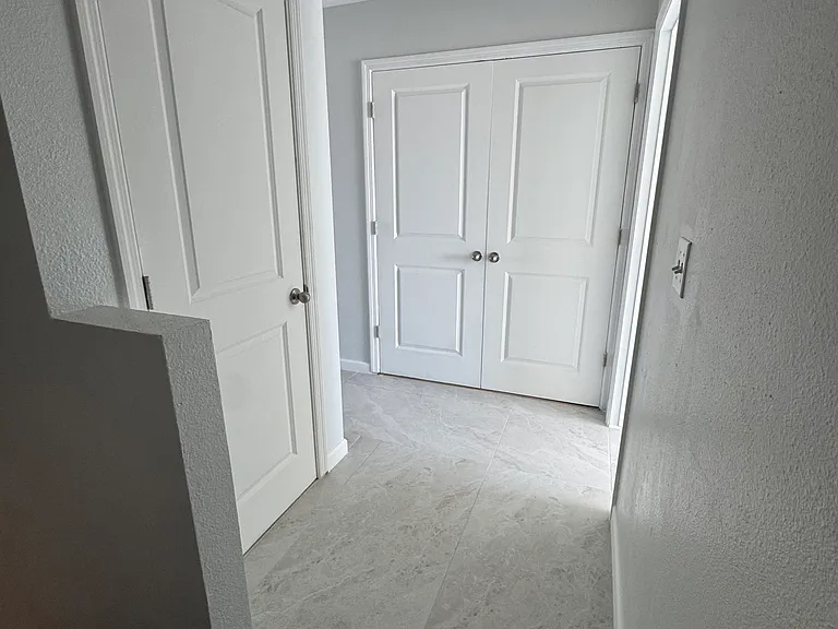 386 Madison Dr — Photo 9