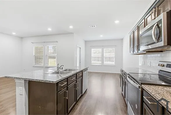 1328 Broaddus Rd — Photo 4