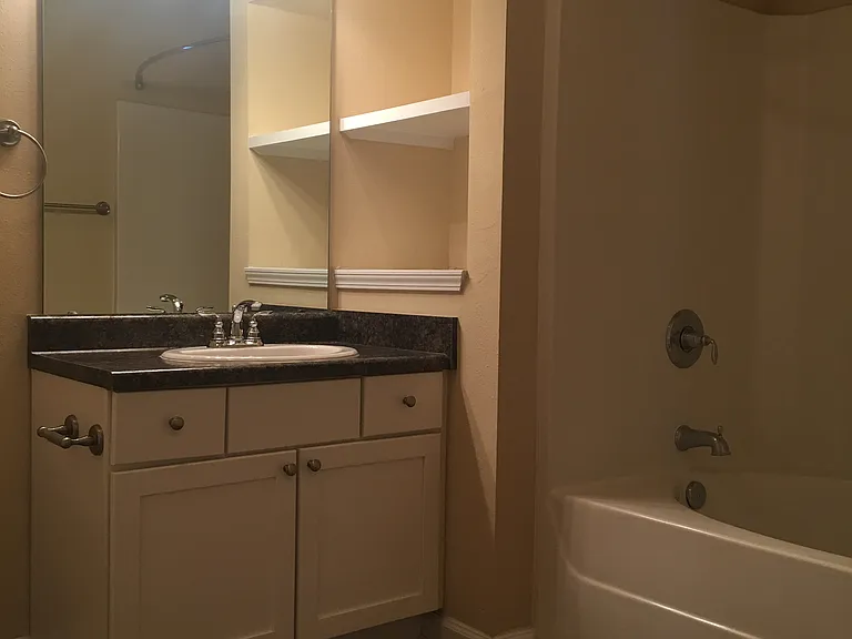 Arbor View Apartments — Photo 41