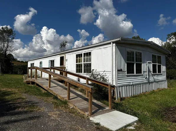 7035 Green Rd, Hillsboro, OH 45133