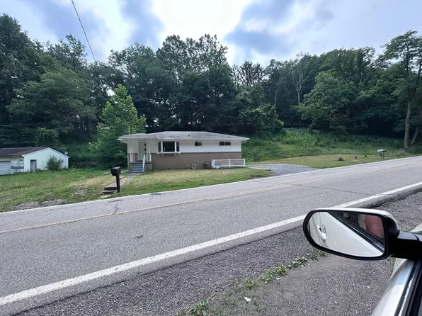 510 N 12th St, Weirton, WV 26062