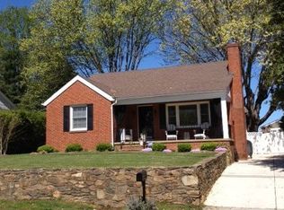 108 W Marshall St, Middleburg, VA