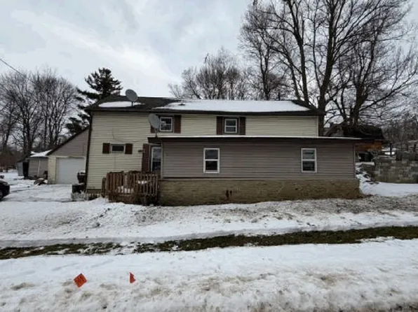 107 Jefferson St, Hudson, MI 49247