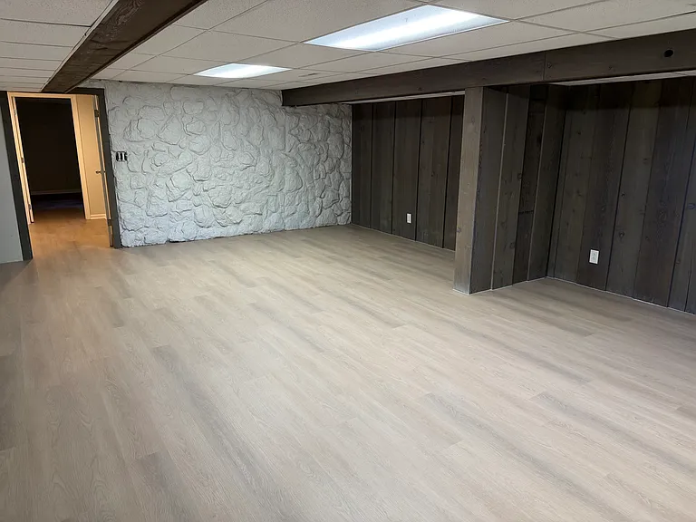 20766 W Rollins Rd — Photo 14