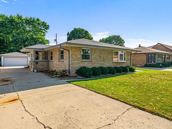 1711 West Bottsford AVENUE, Milwaukee, WI 53221