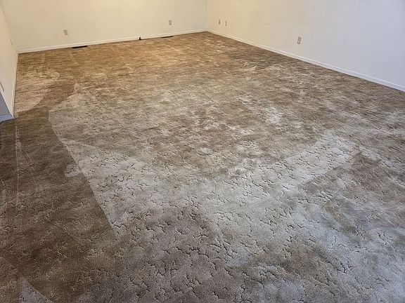 4th image of 6675 Lovett Ln