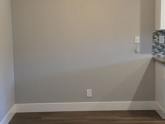 2nd image of 499 N Fair Oaks Ave APT 09
