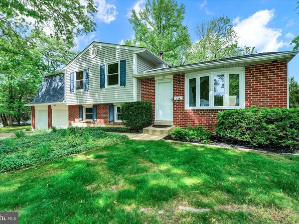 124 Dunsinane Dr, New Castle, DE 19720