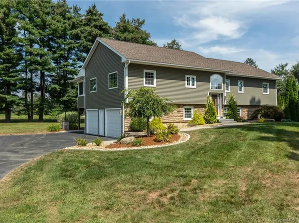 27 Standish Road, Ellington, CT 06029