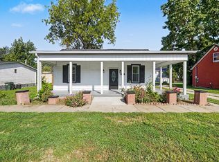 108 W Seminary St, Vevay, IN 47043