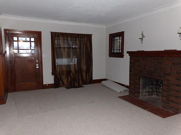 3rd image of 432 W Judson Ave