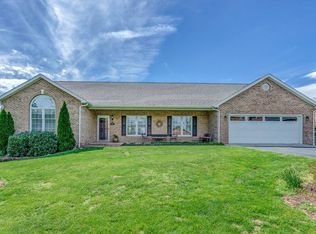 1417 Cravens Creek Ln SW, Roanoke, VA 24018