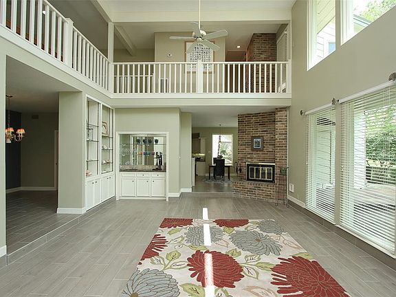 5th image of 4802 River Hill Dr
