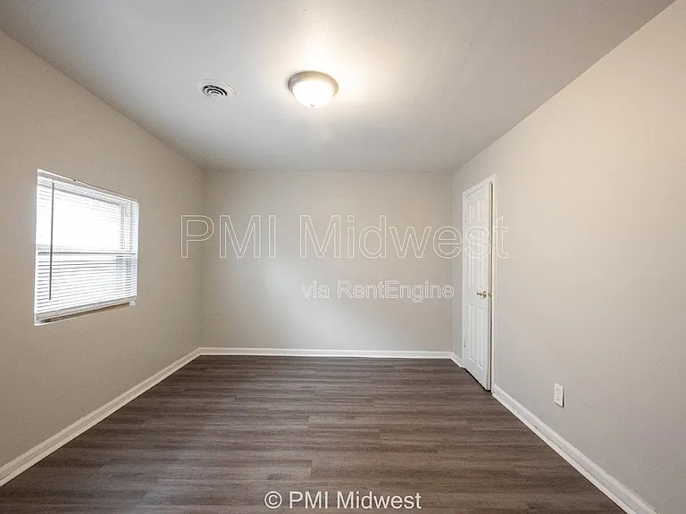 524 W 23rd St #2 — Photo 16